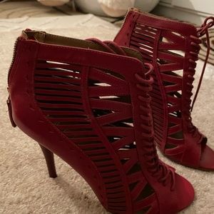 Red Nine West sandals worn once leather lace and zipper in back comfy size 8.5